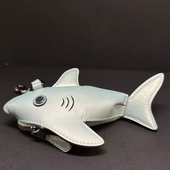 Coach 21097 Shark Coin Case Wallet Purse Blue Leather Zipper Card Bag - Picture 5 of 7